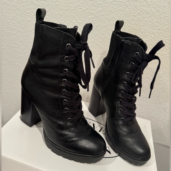 Steve Madden Latch High Heeled Ankle Boots - Picture 4 of 6